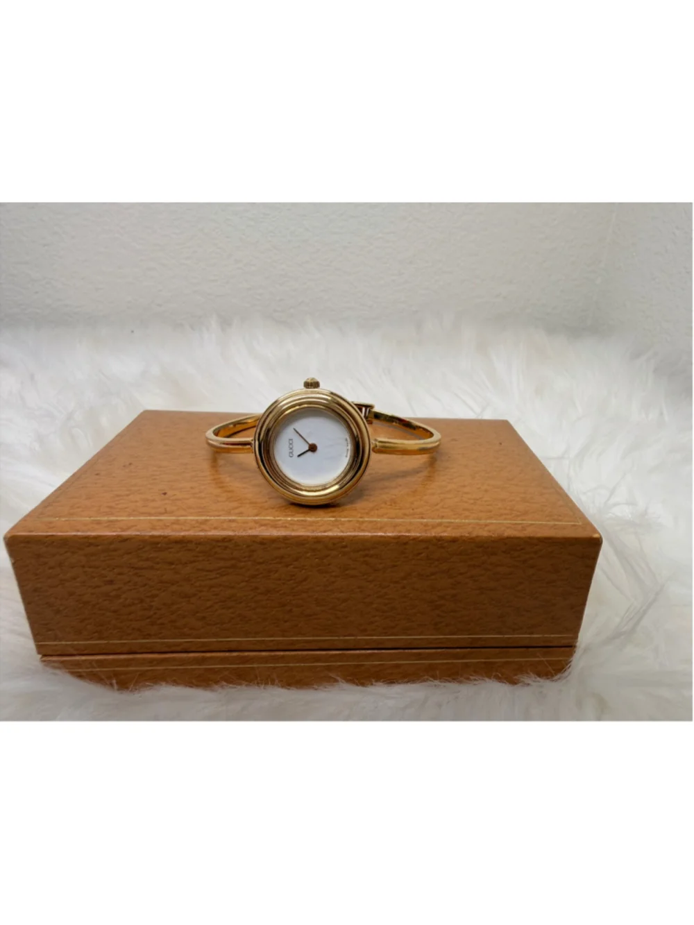 Gucci 11/12.2 Interchangeable Bezel Bangle Watch, w/ 12 bezels, box & paperwork